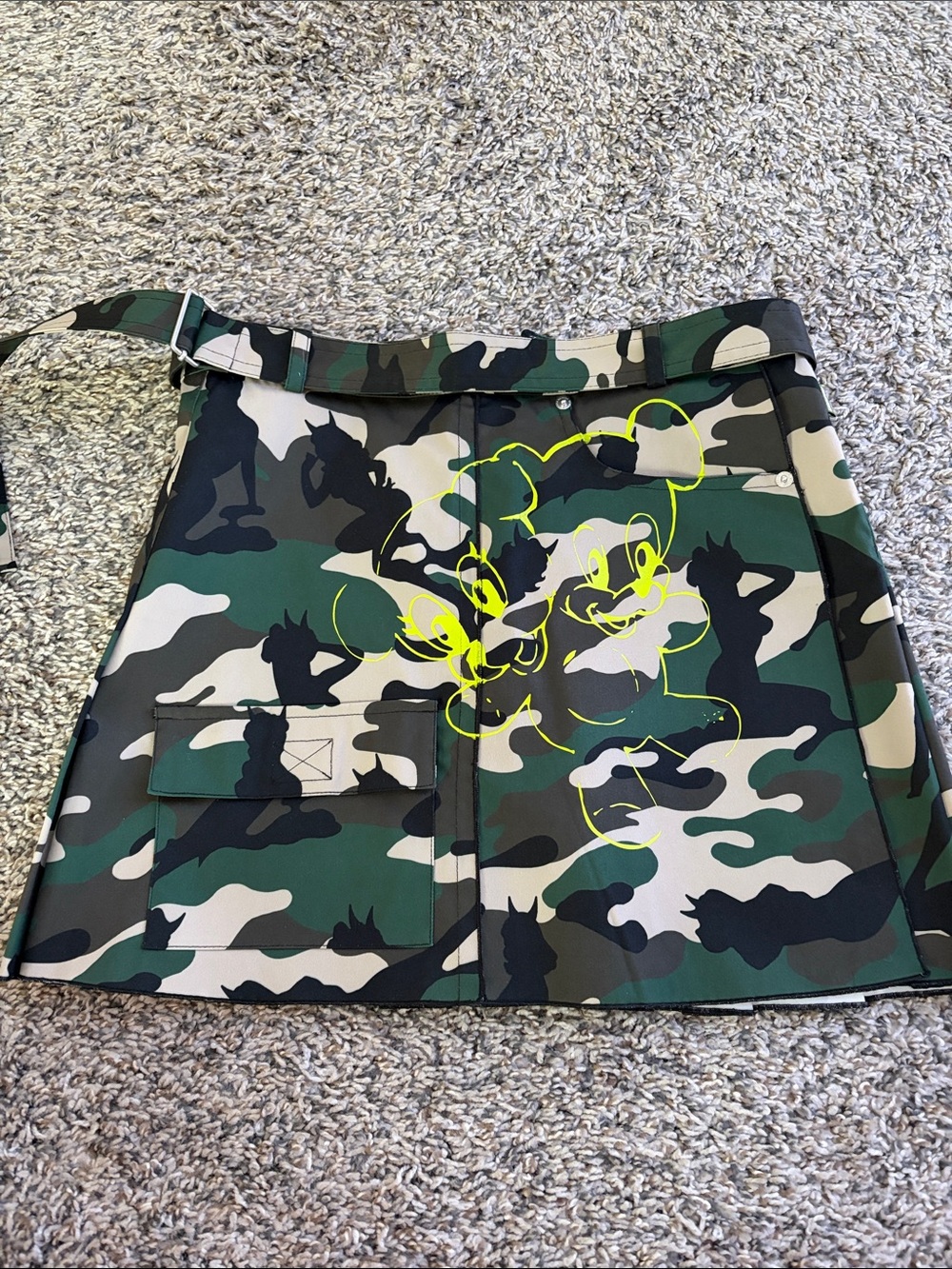 Heaven by Marc Jacobs camo pleated mini skirt